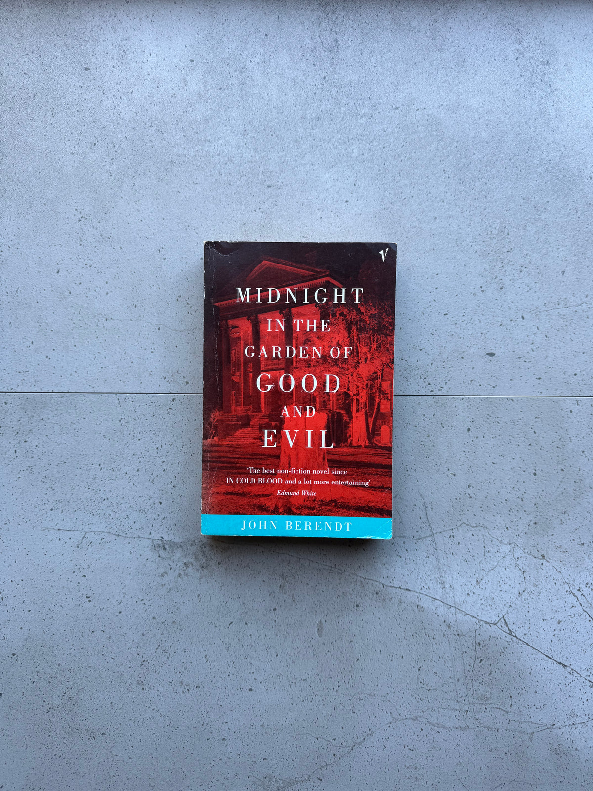 Midnight In The Garden of Good and Evil - John Berendt